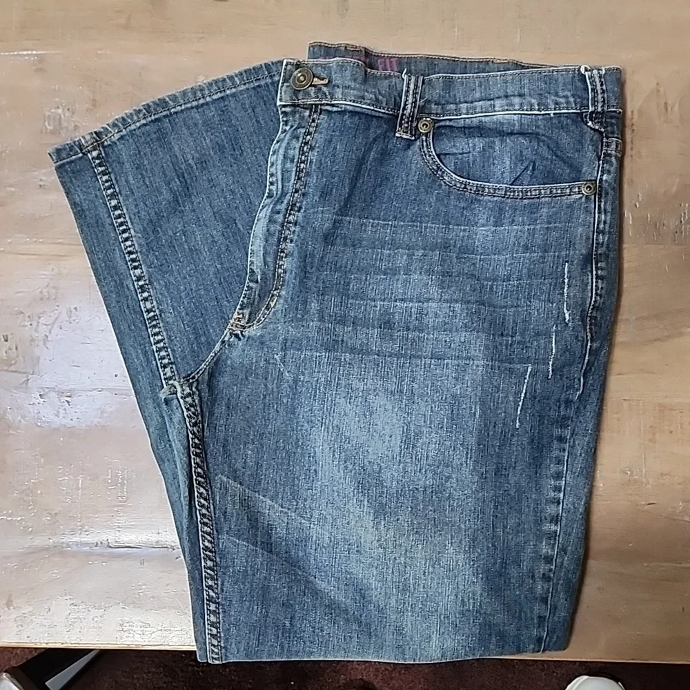 Men’s True Religion Athletic fit